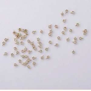 Pendenti a stella placcati oro 14k con zirconi micro-pavé per creazione gioielli