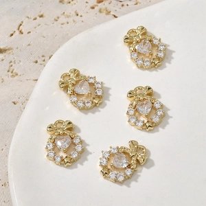 5 ciondoli a cuore con fiocco placcati oro 14k e zircone per creazione gioielli