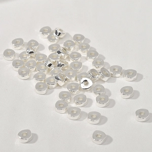 Perles d'espacement triangulaires argentées pour création de bijoux DIY polis
