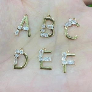 18K vergulde A-F letterhangers met zirkonia steentjes voor DIY sieraden maken