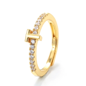 Bague en T dorée ajustable pour femme avec pavé de zircons étincelants