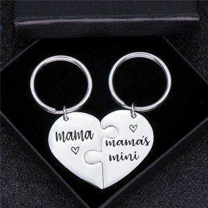 Gepolijst roestvrijstalen puzzelhart sleutelhanger set voor mama en mini in doos