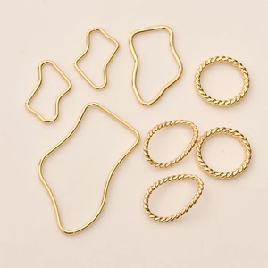 Irregulärer Geometrischer Legierung Hohl Twist Ring Oval Anhänger DIY Schmuckherstellung Gold Vergoldet Abstrakt Metall Charms
