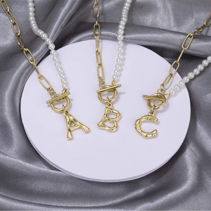 Asymmetric Stainless Steel Artificial Pearl Necklace Gold Plated Paperclip Chain Bamboo Letter Alphabet Pendant Toggle Clasp Necklaces Women Jewelry