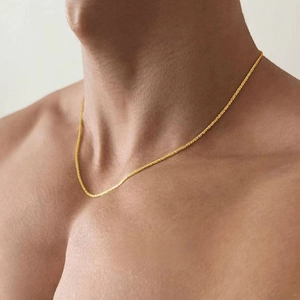 Elegante 18K vergoldete Titanstahlkette mit fein gewebter Gliederkette für Damen