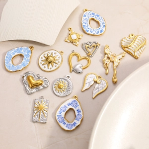 Ciondoli per Collana in Acciaio Inossidabile Cuore Ala d'Angelo Farfalla Sole Luna Smalto Goccia d'Olio Ciondoli per Accessori per la Creazione di Gioielli Fai da Te Donna Uomo