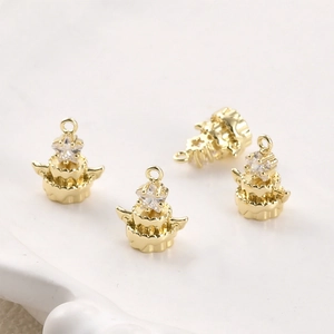 Détails de breloques gâteau en plaqué or 14 carats avec zircon étoile et design d'ailes