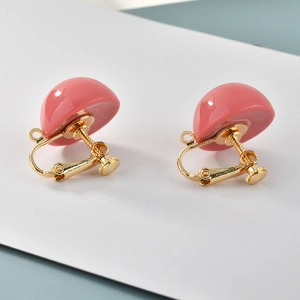 Orecchini a clip in smalto rosa con viti placcate oro regolabili per orecchie senza buchi