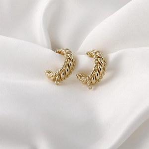 Pendientes de tuerca en forma de C retorcidos bañados en oro de 14k para joyería DIY