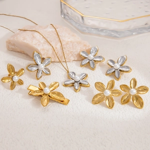 Roestvrij Staal Kunstparel Bloem Sieraden 18K Verguld Gehamerd Oorbellen Ring Ketting Haarklem Voor Bruiloft Feest Vrouwen