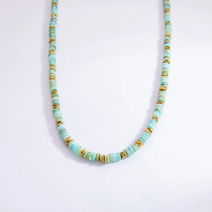 Collier en perles bleues avec des séparateurs géométriques dorés plaqués or 18 carats