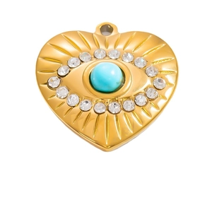 Ciondolo a cuore malocchio placcato oro 18k con pietra turchese blu e cristalli