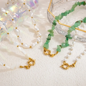 Collana in Pietra Naturale con Künstliche Perle Barocche in Acciaio Inossidabile Placcato Oro 18K Girocollo Impermeabile Gioielli Donna