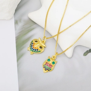 Exquisitos collares de búho con circonitas de colores y cadenas doradas de mujer