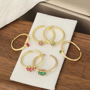 Eleganter Kupfer Zirkonia Blumen Offener Ring Für Damen Verstellbar Vergoldet Bunter Kristall Edelstein Fingerring Schmuck