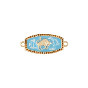 Dettaglio del ciondolo zodiacale Toro con smalto blu e gemme arancioni micro-pavimentate