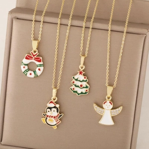 Set di collane natalizie con ciondoli in smalto albero pinguino e angelo placcati oro