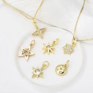 Ciondolo Solo Stella in Rame e Zirconia Per Creazione Gioielli DIY Stella della Bussola per Collana Donna Gioielli
