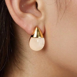 French style stainless steel waterdrop earrings with gold cone and marble resin flower
