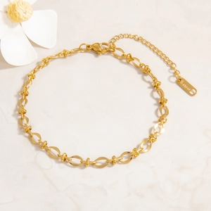 Minimalistisches 18K vergoldetes Edelstahl-Schlangenarmband mit Sternanhänger und Verschluss