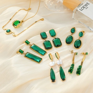 French Retro Emerald Green Drop Earrings Stainless Steel Rhinestone Artificial Pearl Geometric Earrings Jewelry For Women