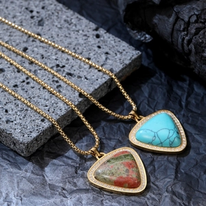 Collier Pendentif Triangle en Pierre Naturelle en Acier Inoxydable Haut de Gamme pour Hommes Collier Strass Vintage