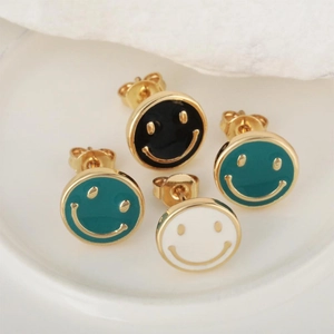Lot de boucles d'oreilles émaillées souriantes avec bordure dorée pour femmes et filles