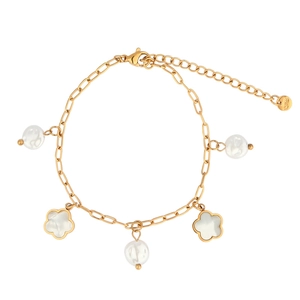 Gold stainless steel paperclip bracelet with baroque pearls and white flower pendants