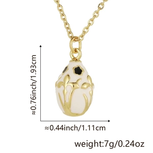 Detailed dimensions of 18K gold plated oval pendant with enamel floral embossing