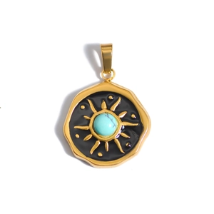 Pendentif vintage en forme de pièce dorée avec turquoise et émail soleil