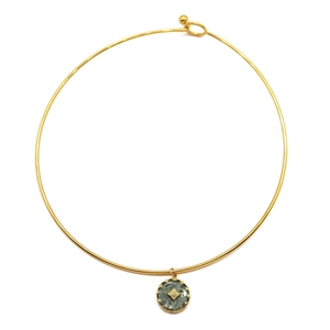 French vintage gold stainless steel choker featuring a green natural stone pendant