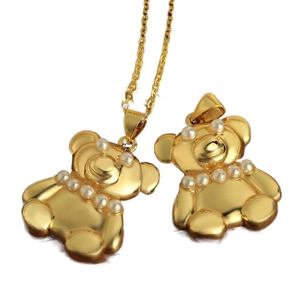 Collar con colgante de oso chapado en oro con perlas, joyería elegante de mujer