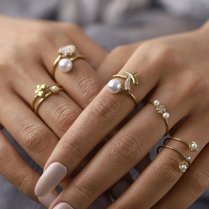 Set of 5 18K gold-plated rings with pearls and zircon heart designs for women