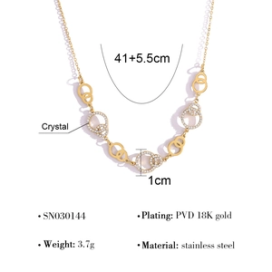 Gold-plated stainless steel necklace with interlocking crystal-embellished rings