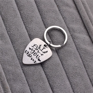 Stainless Steel Guitar Pick Keychain Engraved I Love You Mom Heart Leaf Brushed Metal Keyring For Mother Day Jewelry Gift