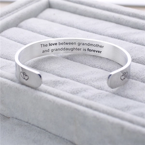 Bracciale Rigido in Acciaio Inossidabile 316 Inciso con Motivo a Cuore Citazione Nonna Nipote Regalo Gioiello Donna
