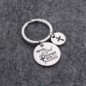 Portachiavi religioso in acciaio inox con ciondolo tondo inciso God all things are possible