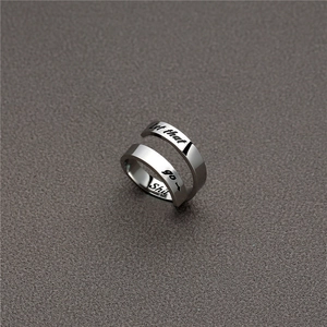 Bague enveloppante double couche en acier poli avec gravure inspirante 'Let that go'