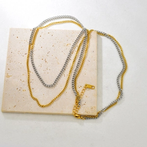 Bicolor Gliederkette aus Edelstahl in Gold und Silber mit K18-Anhänger und Karabinerverschluss