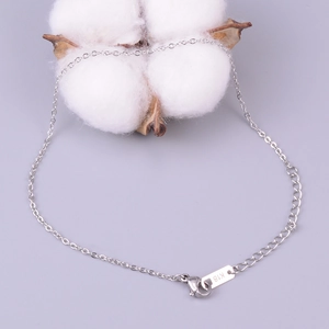 Minimalistisches Armband mit 18K Roségold-Beschichtung, Karabinerverschluss und Verlängerung