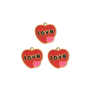 Tre ciondoli a cuore rossi in acciaio inossidabile con scritta love dorata e cuoricino rosa