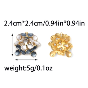 304 stainless steel floral pendant with enamel petals and 2.4cm size specifications