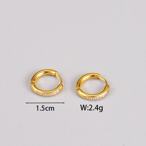 Detaillierte Größenansicht der 18K Gold Creolen mit Zirkonia, 1,5cm Durchmesser und 2,4g Gewicht
