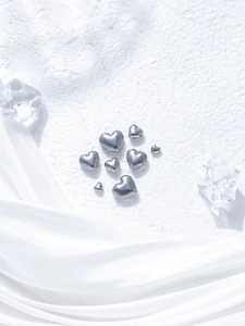 Polished stainless steel heart-shaped beads for jewelry making and DIY crafts