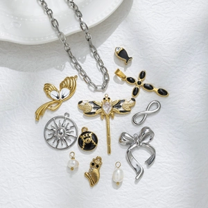 Pendentifs de Charme en Acier Inoxydable Vintage Français Papillon Libellule Hibou Croix Soleil Infini pour Collier Bracelet DIY Bijoux