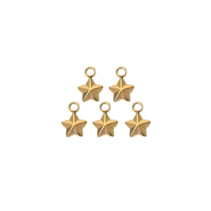 Set of five 18K gold plated stainless steel star charms with polished brushed texture