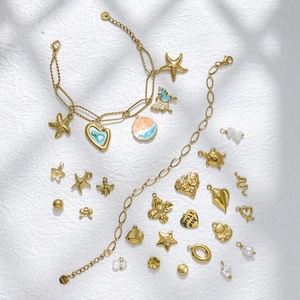 Breloques de Bijoux DIY en Acier Inoxydable Plaquées Or Étoile de Mer Papillon Cœur Tortue Abeille Chat de la Chance Pendants pour Fabrication de Colliers Bracelets