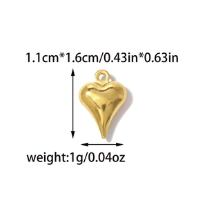 Detailed dimensions of the small golden stainless steel heart pendant for DIY jewelry