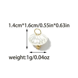 Detailansicht eines 304 Edelstahl-Kürbisanhängers mit Maßen von 1,4 cm mal 1,6 cm