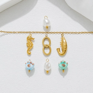 304 Stainless Steel Cat Paw Seahorse Figure 8 Pendants For DIY Jewelry Making Keychain Phone Chain Accessories Gift